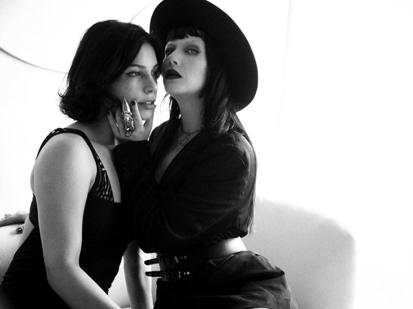 What are the benefits of sustainable living in UK households?