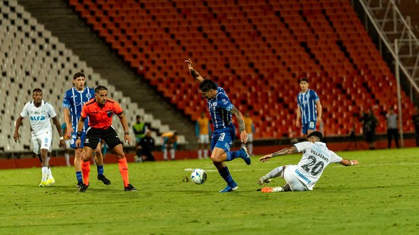 What Are the Latest Fashion Staples Every UK Woman Should Consider?